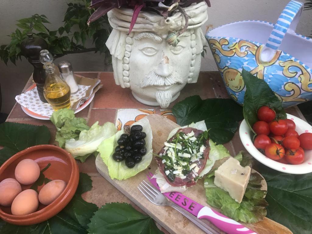La Capanna Di Giuseppe E Maria Bed & Breakfast ตาออร์มินา ภายนอก รูปภาพ
