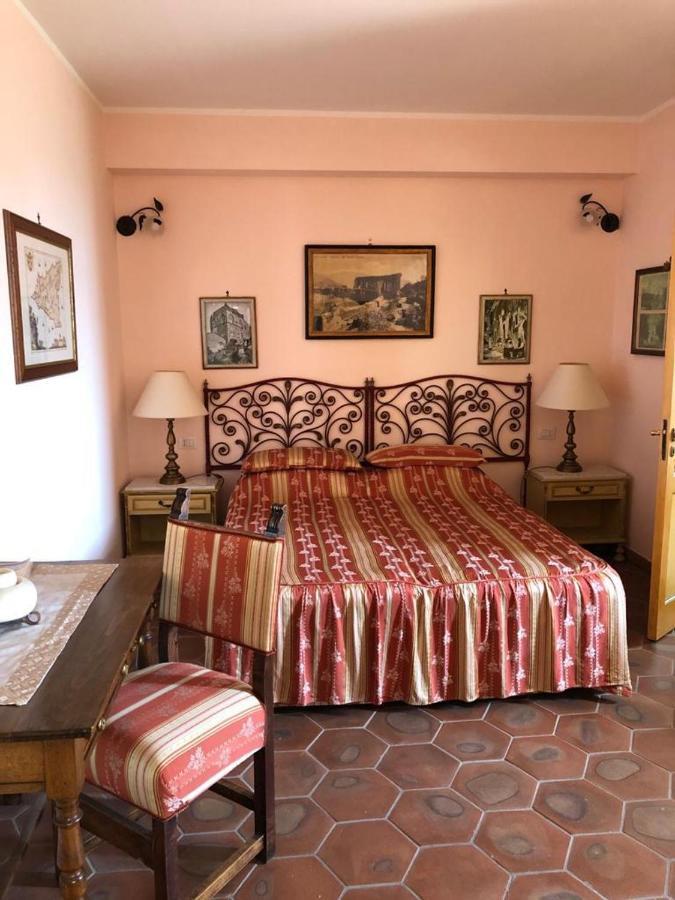 La Capanna Di Giuseppe E Maria Bed & Breakfast ตาออร์มินา ภายนอก รูปภาพ