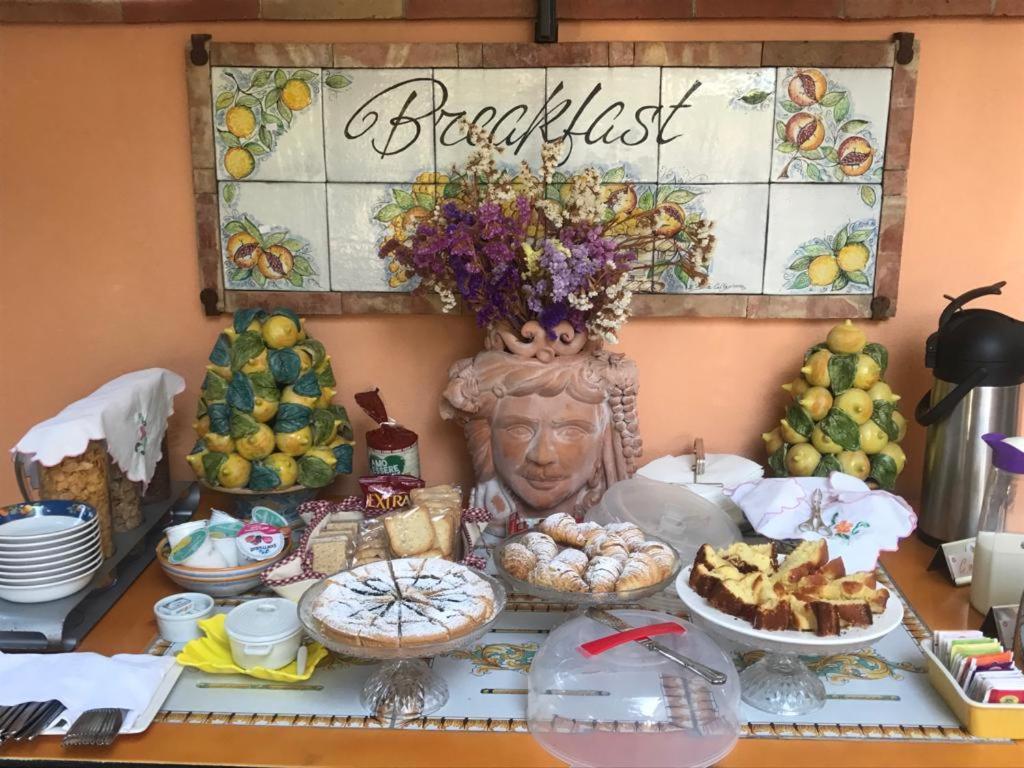 La Capanna Di Giuseppe E Maria Bed & Breakfast ตาออร์มินา ภายนอก รูปภาพ