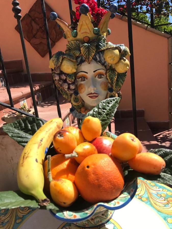La Capanna Di Giuseppe E Maria Bed & Breakfast ตาออร์มินา ภายนอก รูปภาพ