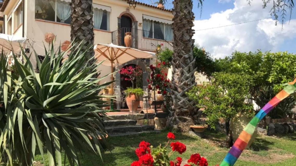La Capanna Di Giuseppe E Maria Bed & Breakfast ตาออร์มินา ภายนอก รูปภาพ